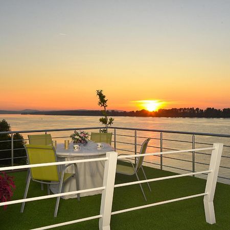 Apartments Villa Graf Смедерево Экстерьер фото