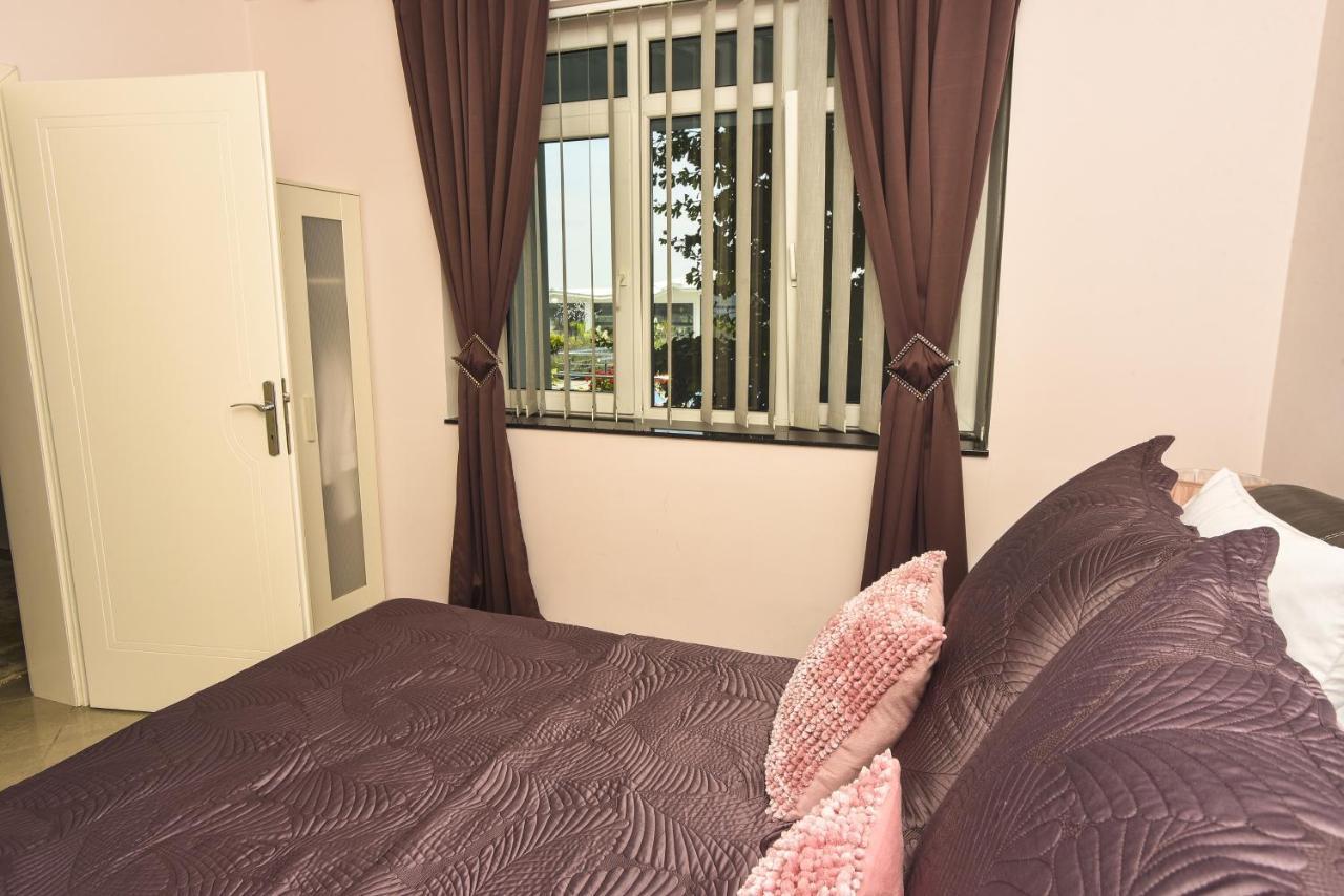 Apartments Villa Graf Смедерево Экстерьер фото