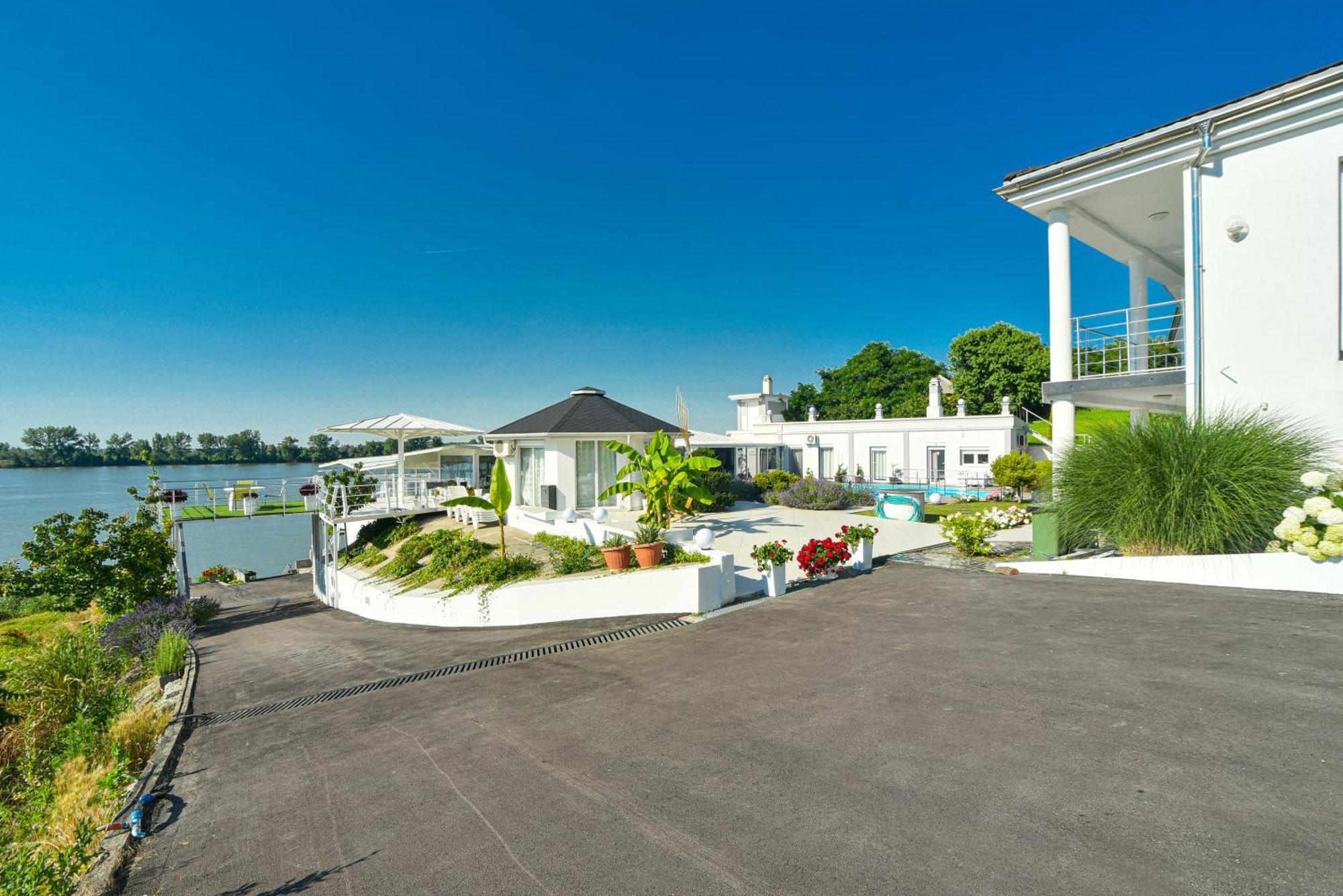 Apartments Villa Graf Смедерево Экстерьер фото