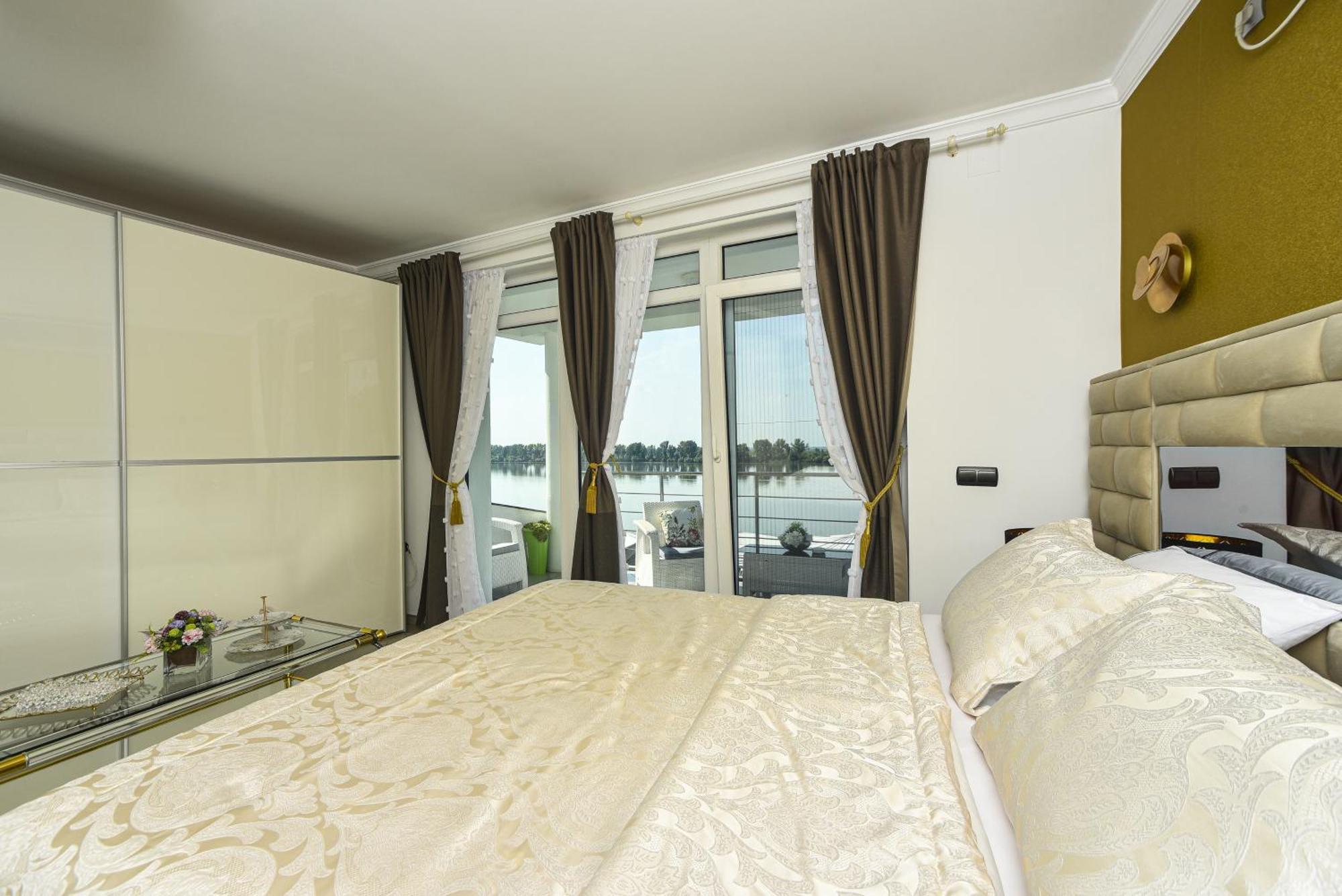 Apartments Villa Graf Смедерево Экстерьер фото